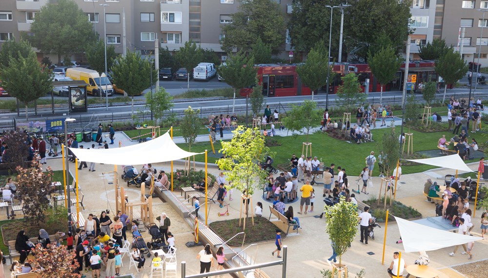 Im Sommer 2025 wurde der neue Begegnungsort gemeinsam mit der Bevölkerung eröffnet.
