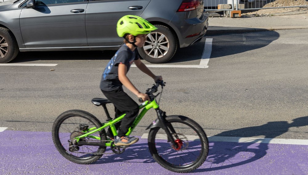 Mit dem nun durchgängig markierten Radstreifen wurde die Sicherheit für alle Verkehrsteilnehmer erhöht.