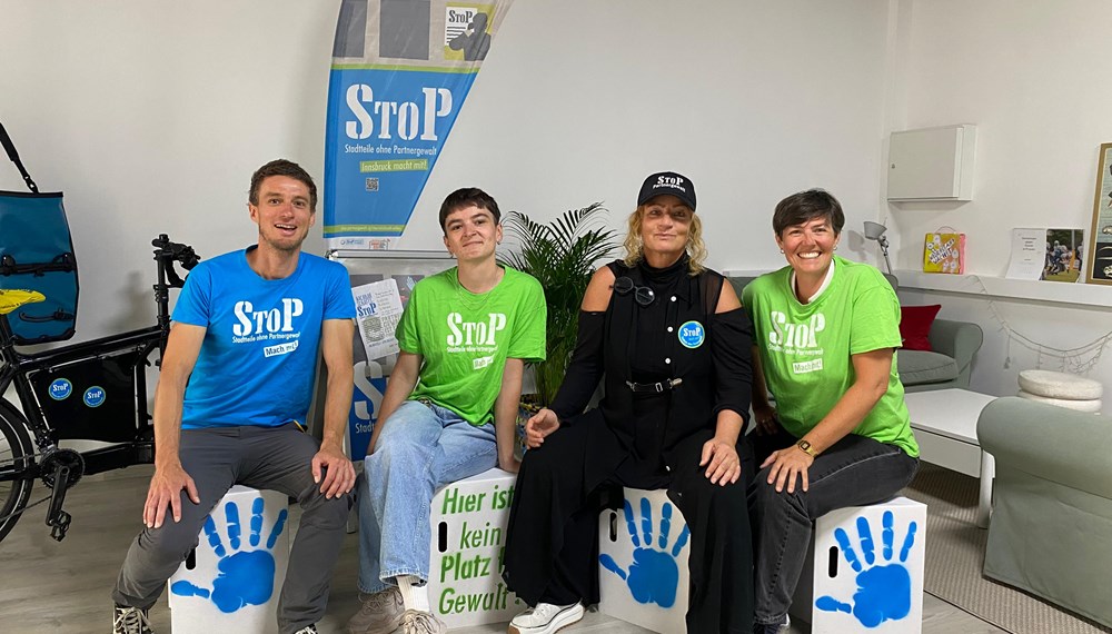 Das Team von „StoP“ in der Michael-Gaismair-Straße 15 (von links): Alexander Eder, Anita Erger, Projektleiterin Gabi Plattner (GF Frauenhaus Tirol) und Claudia Tischler.