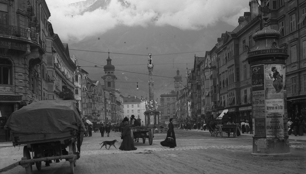Ansicht der Maria-Theresien-Straße Richtung Norden. Foto, zwischen 1910 und 1920