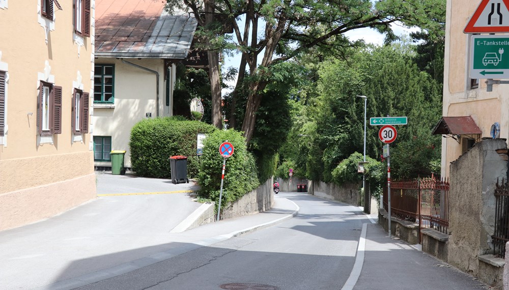 Die letzten Baumaßnahmen in der Riedgasse dauern voraussichtlich bis Anfang August.