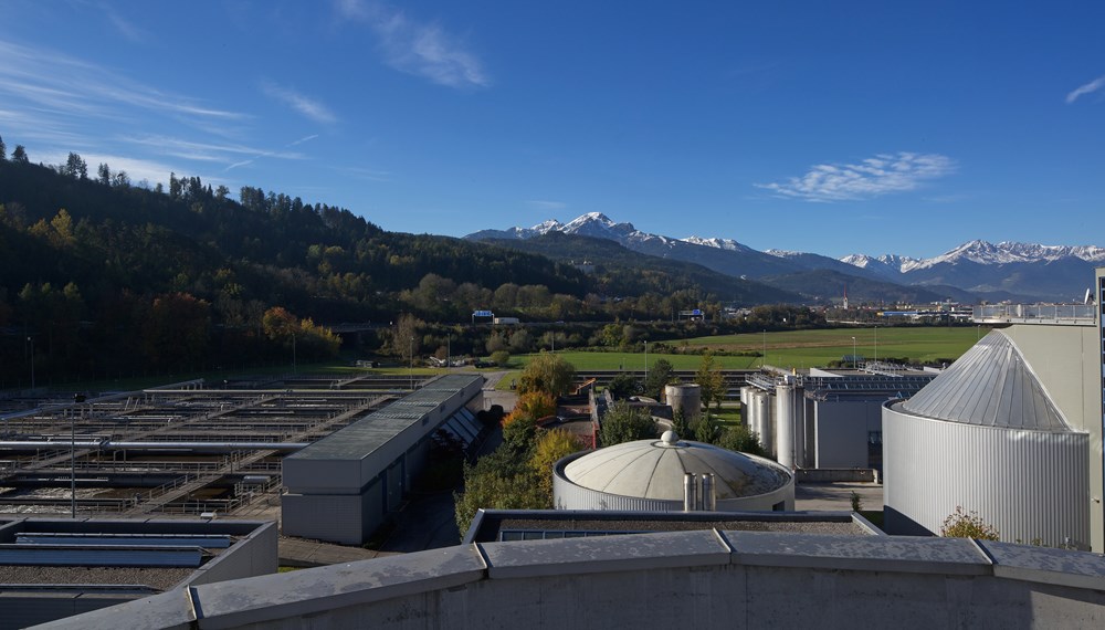 Ein Blick auf die Kläranlage in der Roßau zeigt die beeindruckenden Dimensionen.