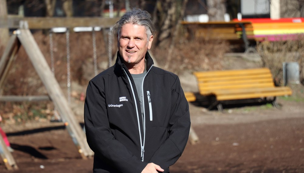 Stefan Engele ist für den Bereich Pflege und Service verantwortlich.