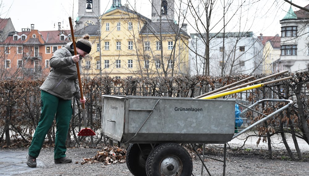 „Weg mit dem Dreck“ lautet die Devise beim großen Frühjahrsputz in der Stadt.
