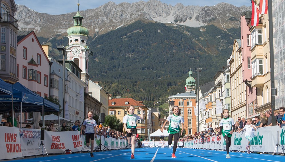 Innsbruck und Umgebung bietet vielfältige Freizeitmöglichkeiten. Die Stadt Innsbruck untersucht mithilfe verschiedener Interessengruppen laufend, wo Bedarf für Initiativen oder die Möglichkeit zur Verbesserung besteht.