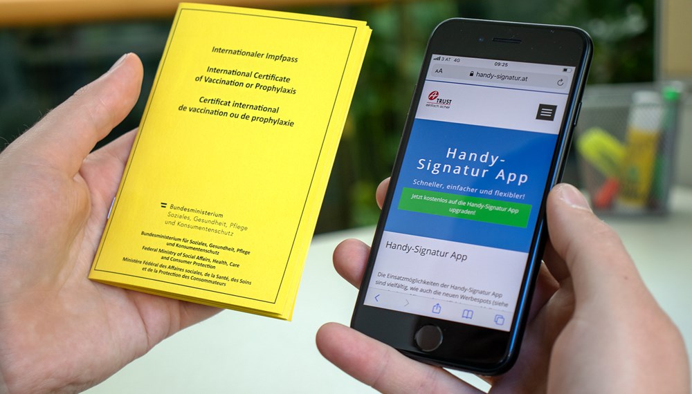 Jeweils dienstags und donnerstags von 15.00 bis 17.00 Uhr können sich InnsbruckerInnen ihre Genesungszertifikate im Bürgerservice der RathausGalerien ausdrucken lassen.