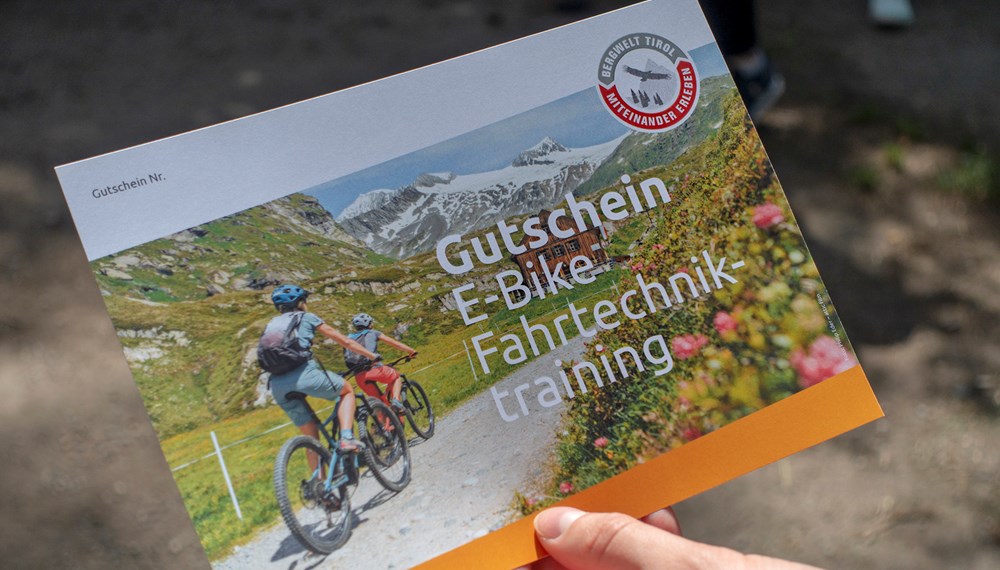 Gültig ab sofort: Ein Gutschein im Wert von 80 Euro für ein Fahrtechniktraining beim Kauf eines E-Bikes