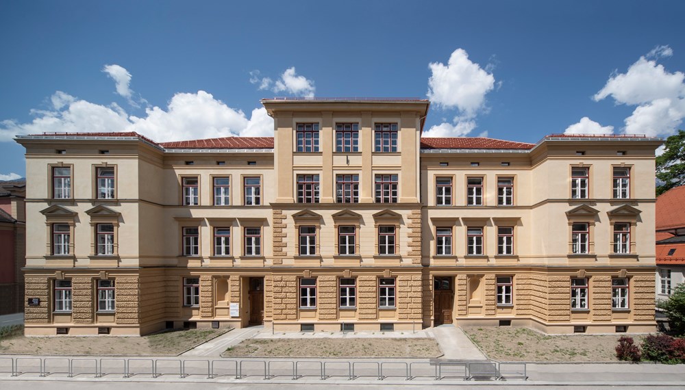 Mehr Sicherheit vor dem Schulcampus Wilten und eine neue Radverbindung im Bereich der Michael-Gaismair-Straße sind die Ziele der geplanten Baumaßnahmen.