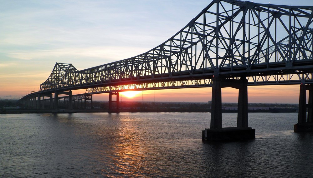 Der Mississippi wird auch „Old Man River“ genannt und mündet in New Orleans in den Golf von Mexiko.