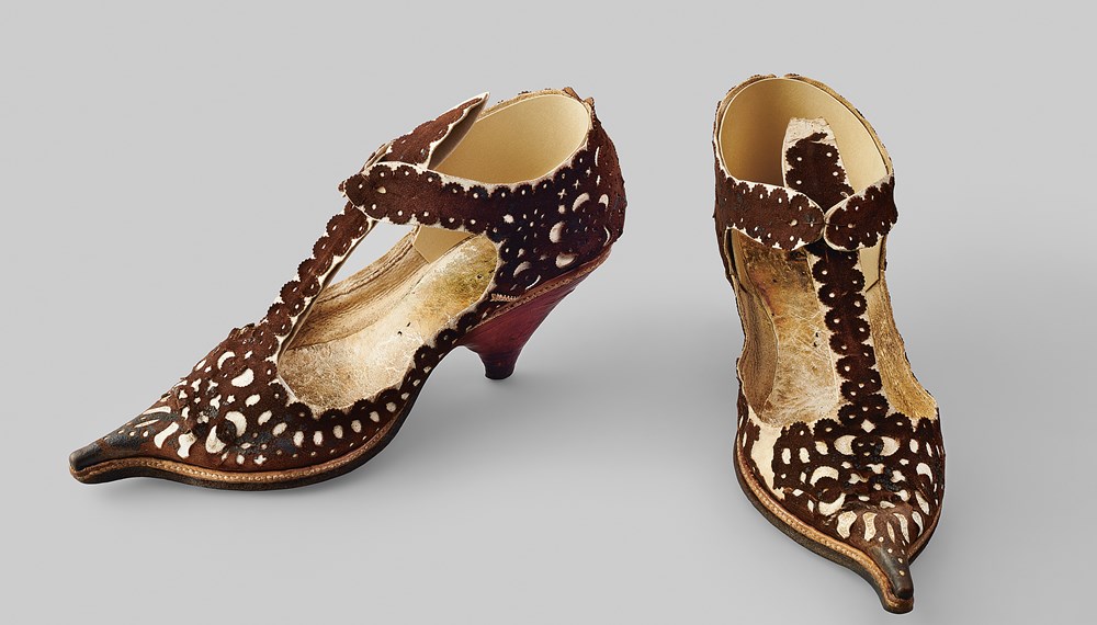 Damenschuhe, nach 1666.