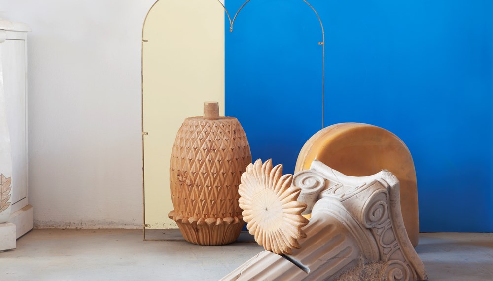 Einer der Kunstankäufe 2021, zu sehen bis 8. Jänner 2021 in der Galerie Plattform 6020: Yasmina Haddad, aus der Reihe „INTERNI II“ (2013, C-Print, 50 x 75 cm)