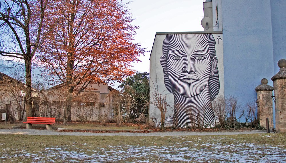 Großflächige Murals, wie etwa jenes beim Zeughaus, sorgen für Eyecatcher. Für die künstlerische Gestaltung der Campagne Reichenau wird nun ein Wettbewerb ausgeschrieben.