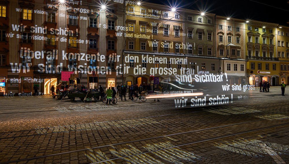 Urban Interventions: Eine künstlerische Textintervention von Julia Zdarsky (starsky) im März 2018 in Linz.