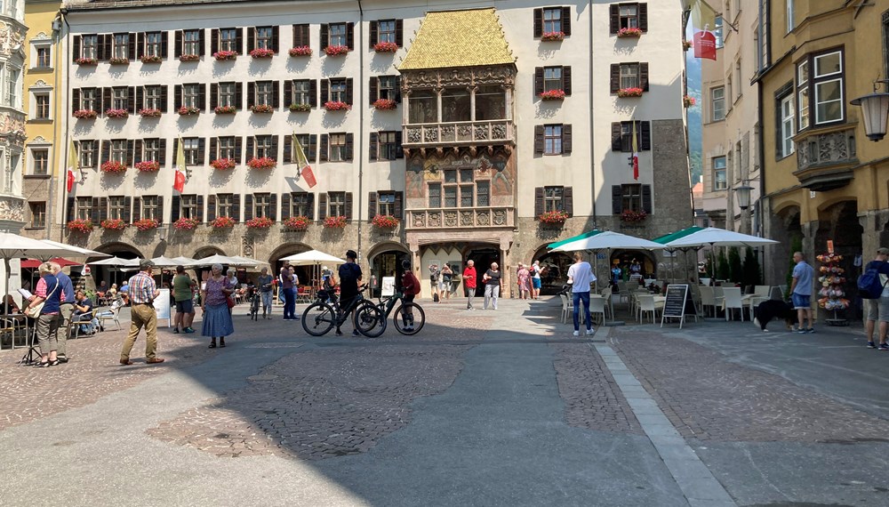 Nach den umfassenden Arbeiten an den alten Leitungen in der Innsbrucker Altstadt, wird heuer die Oberflächengestaltung in Angriff genommen.