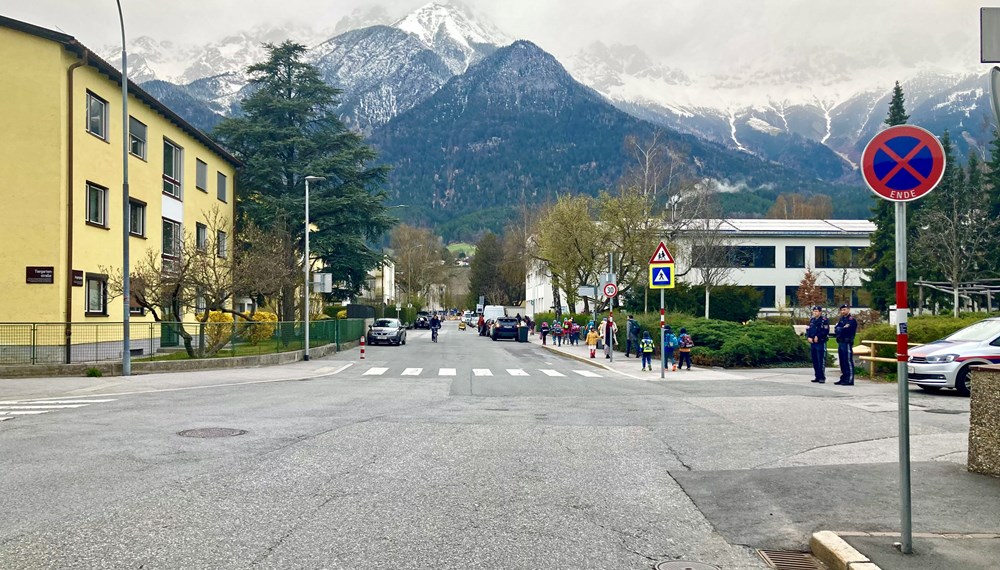 Neben der Siebererstraße, dem Mitterweg und der Angergasse (Bild) befinden sich auch innerstädtische Straßen mit Kinderbetreuungseinrichtungen im Spitzenfeld der Straßen mit langjährig überdurchschnittlichen Überschreitungswerten.
