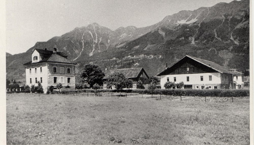 Alte Ansicht des Gutshofes in der Reichenau.