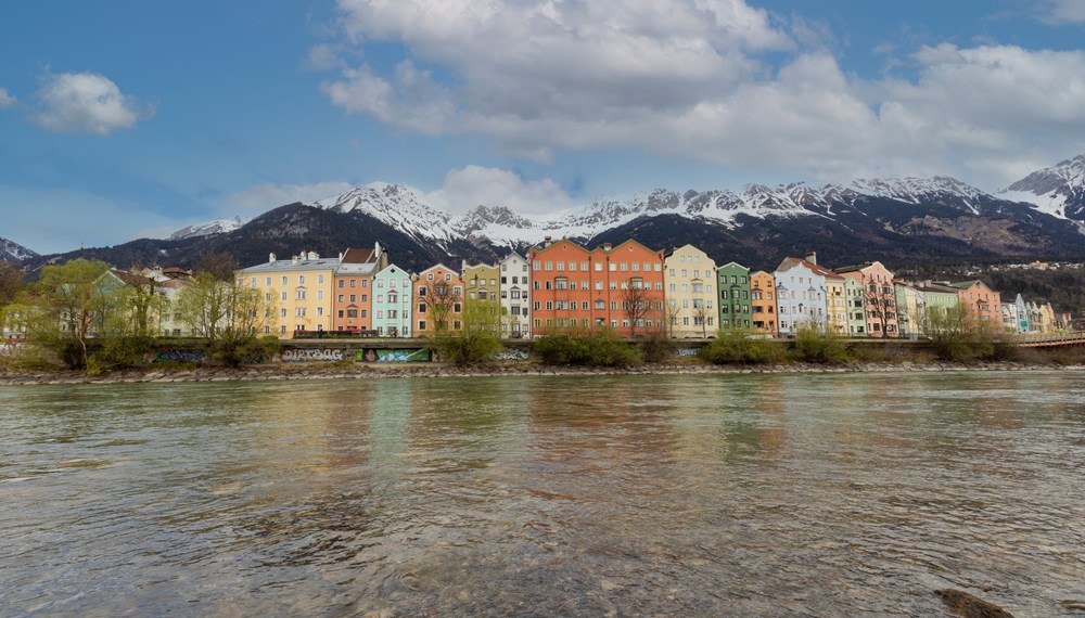 Wir alle, unabhängig von Alter, Geschlecht, Hautfarbe, Religion oder politischer Einstellung, gehören zu unserer Stadt und gestalten sie mit.