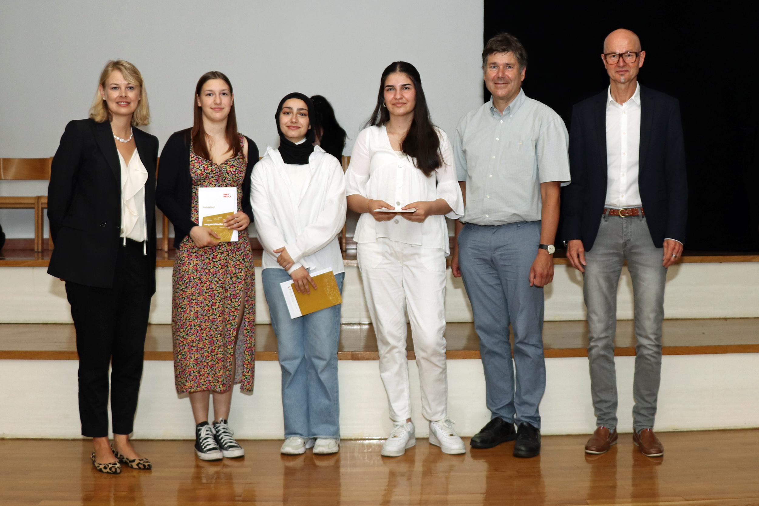 Die SchülerInnen der Mittelschule Gabelsbergerstraße.