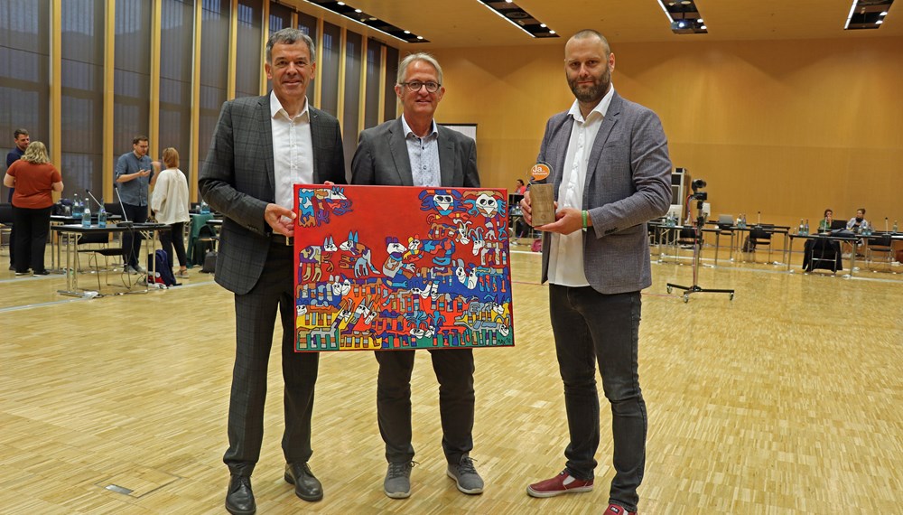 Bürgermeister Georg Willi, der Geschäftsführer der Lebenshilfe Tirol, Georg Willeit und der Leiter Geschäftsstelle Marke und Markenkommunikation, René Sukopf (v.l.n.r.).