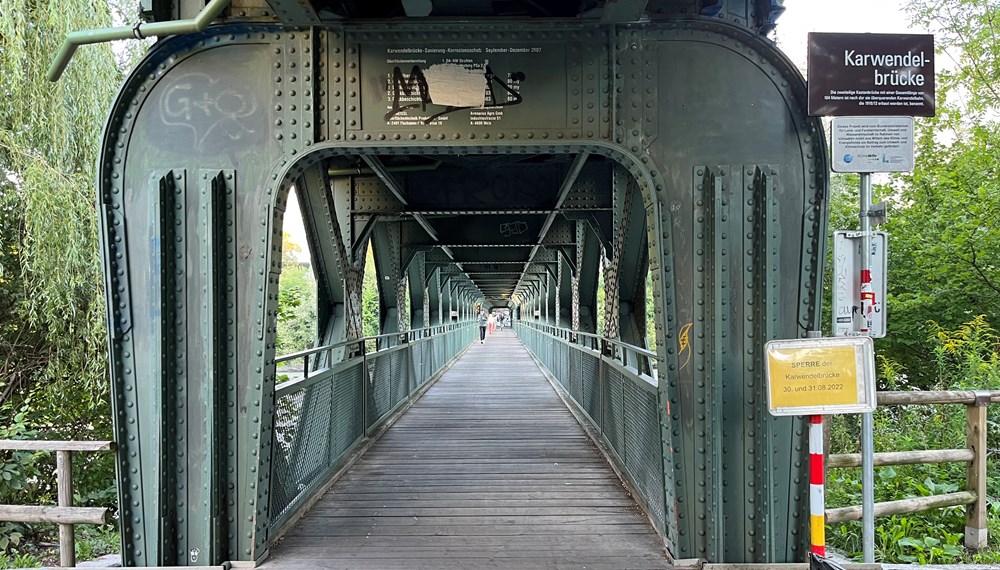 Instandsetzungsarbeiten an der Karwendelbrücke machen am 30. und 31. August eine Sperre erforderlich.