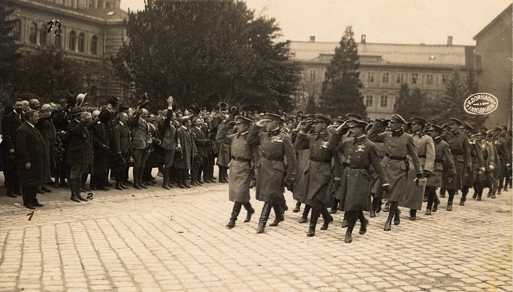 Tiroler Heimatwehr/Festzug am Rennweg am 22.10.1922