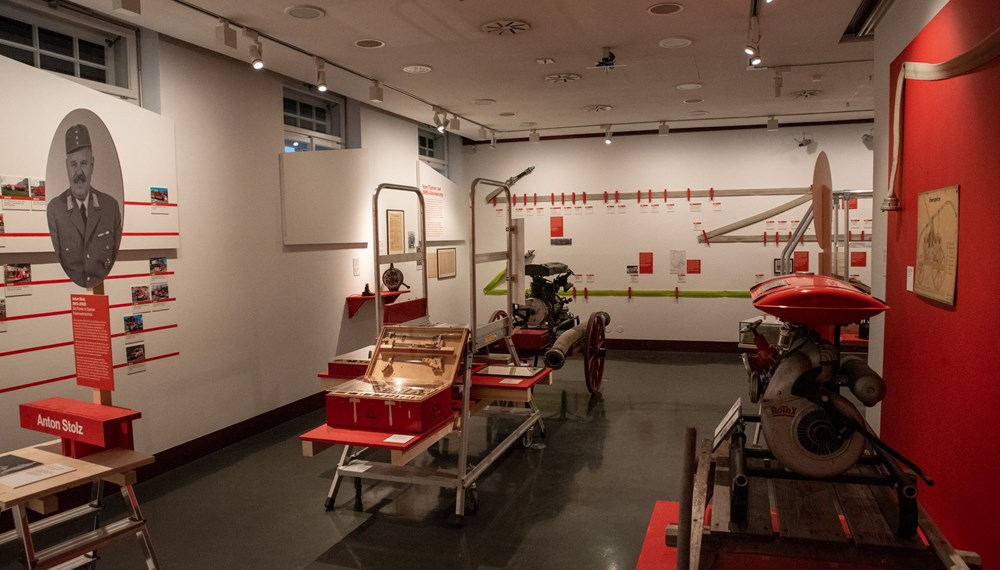 Am 26. Oktober ist die Ausstellung „Mit vollem Einsatz. 165 Jahre Feuerwehrgeschichte“ zum letzten Mal zu sehen.