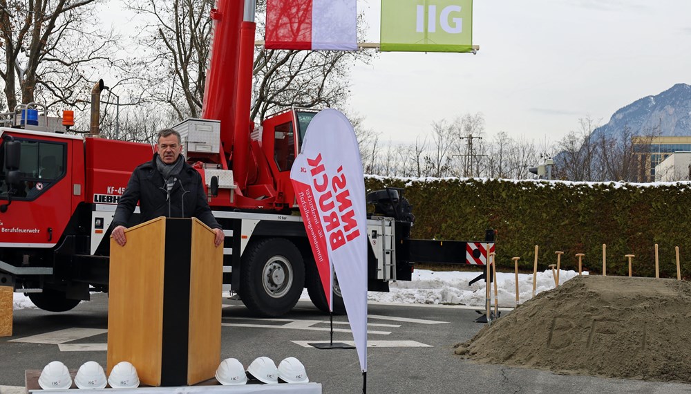 Bürgermeister Georg Willi betont die Wichtigkeit des Projektes.