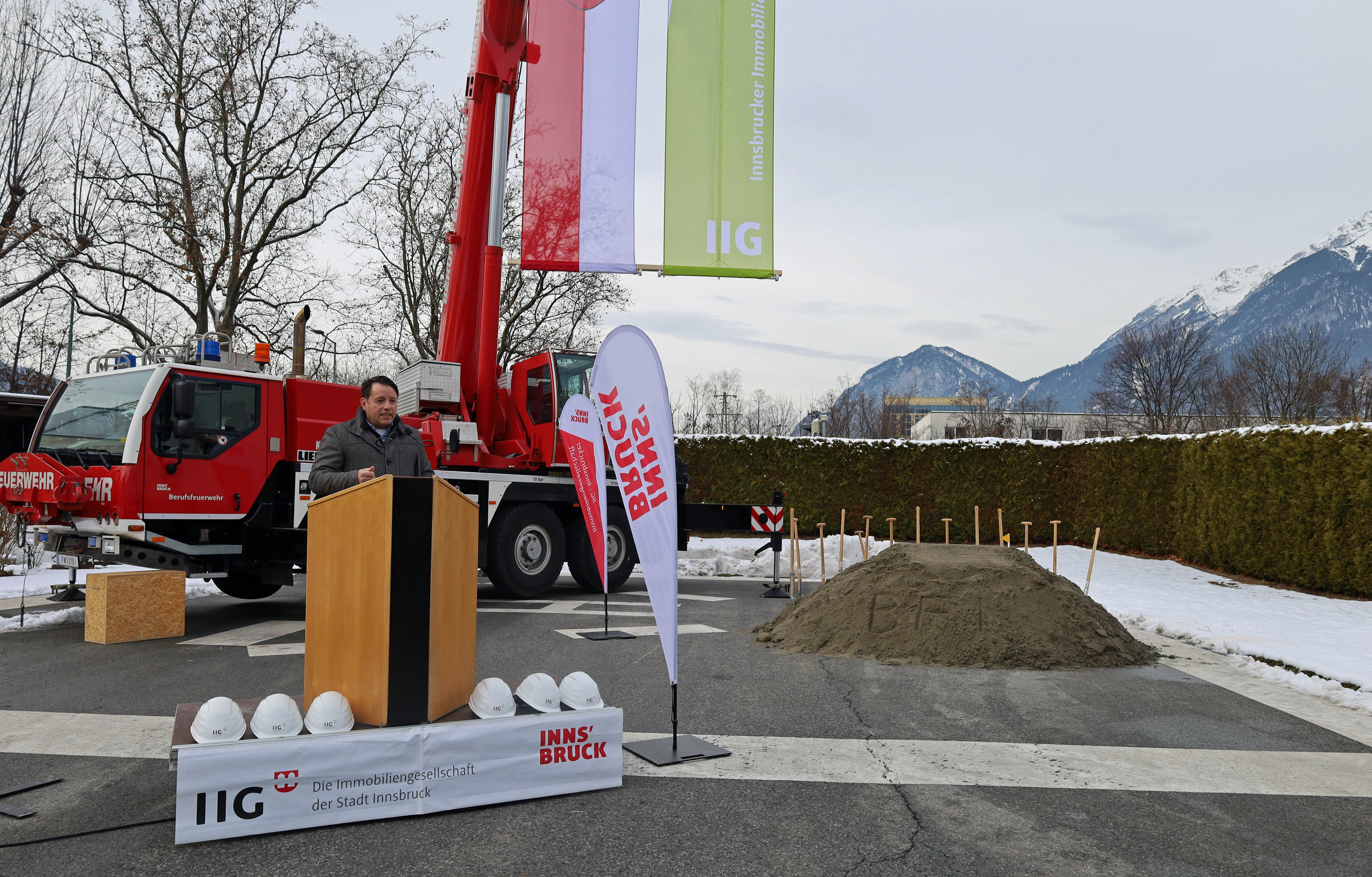 IIG-Geschäftsführer Franz Danler freut sich, pünktlich mit den Bauarbeiten beginnen zu können.