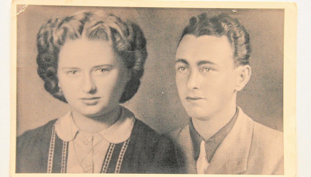 Herta Flatscher mit ihrem Freund Ernst Federspiel, 1943.