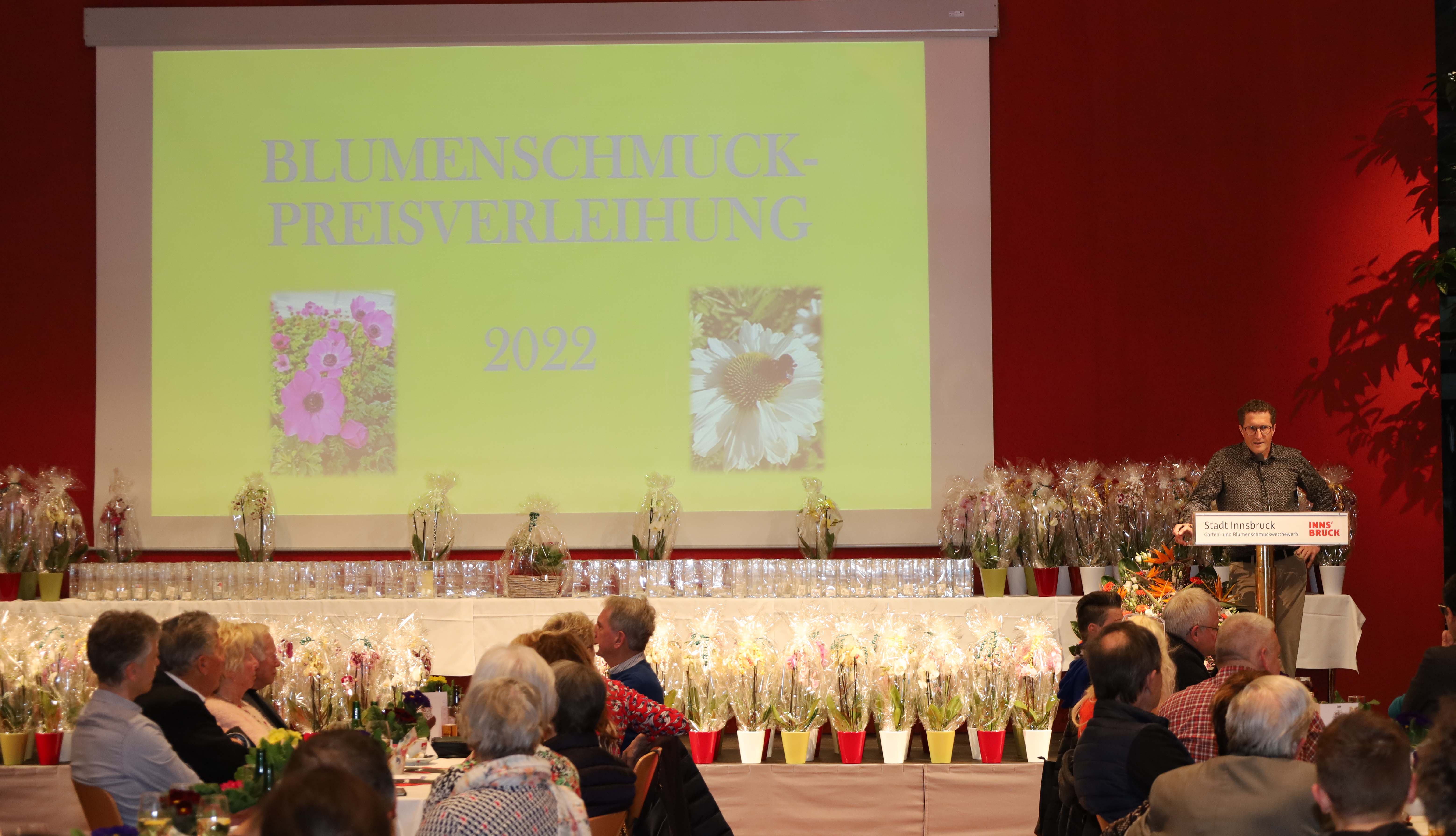 Amtsvorstand Thomas Klingler (Amt für Grünanlagen) bedankt sich bei allen Teilnehmenden. Der Wettbewerb wird seit 1967 von der Stadt Innsbruck veranstaltet.