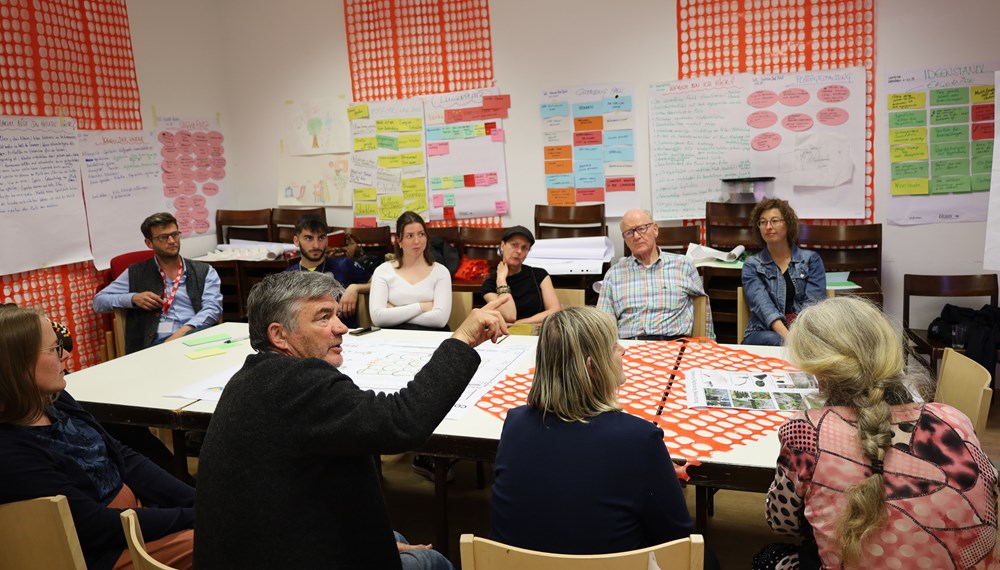 In den Planungslaboren arbeiteten die interessierten BewohnerInnen gemeinsam mit den ArchitektInnen und ExpertInnen am Planungsentwurf.