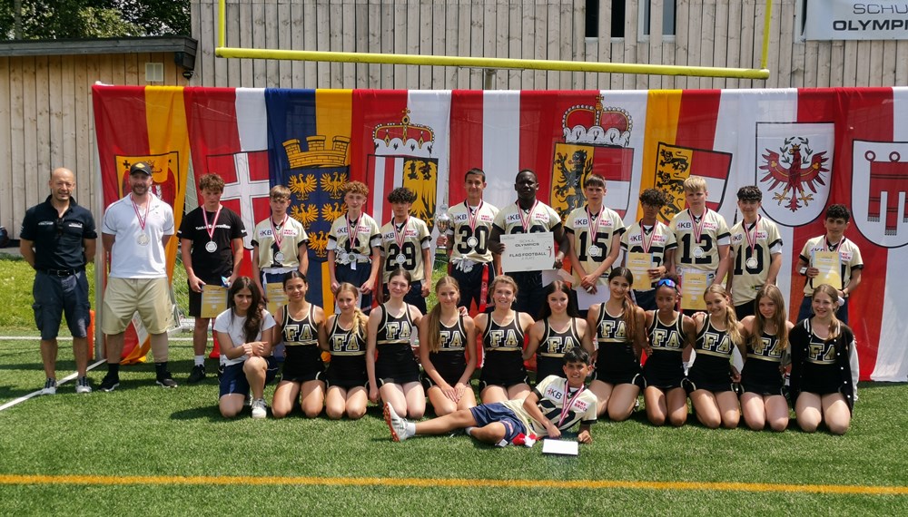 Die Burschen der MS Hötting-West erreichten beim Bundesfinale der Flag Football Schülerliga in Salzburg den sensationellen 2. Platz.