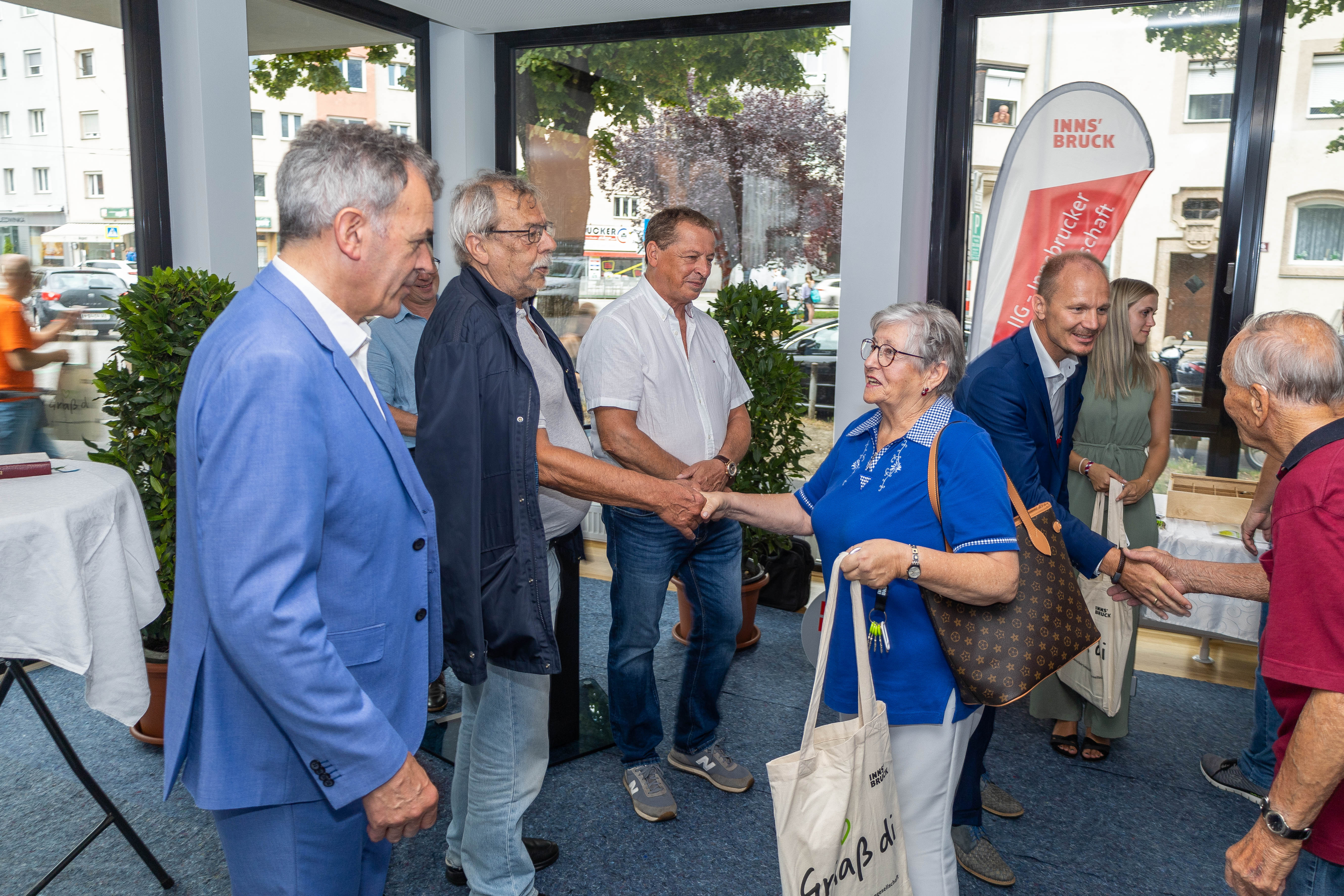 Von jungen Familien, Singles bis zu SeniorInnen finden in der Kranewitterstraße 1 alle ein Zuhause.