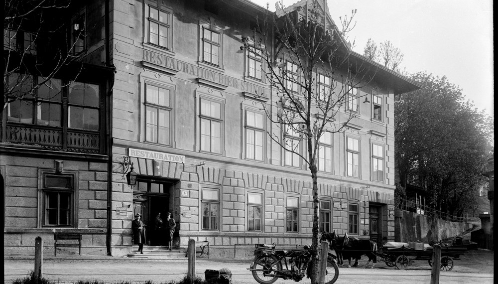 Innsbruck, Restauration Bierstindl (1920-1950)