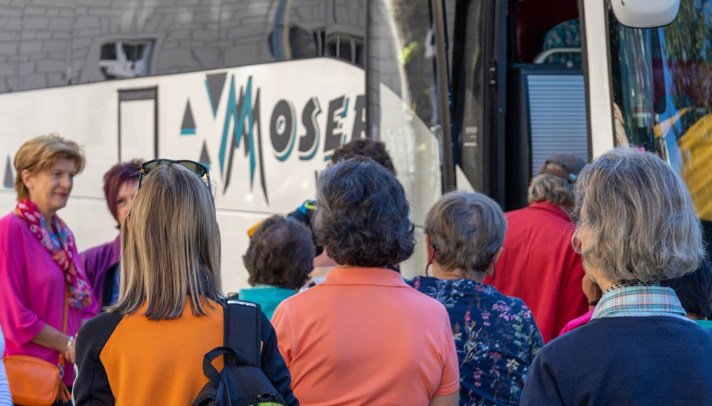 Auch am Donnerstag stehen zwei Bus-Ausflüge zur Froneben Alm auf dem Programm.