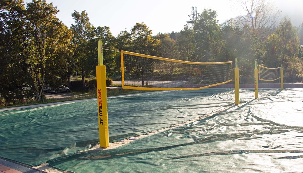 Auf einer Gesamtfläche von rund 4.350 Quadratmetern stehen unter anderem auch zwei Beachvolleyballplätze zur Verfügung.