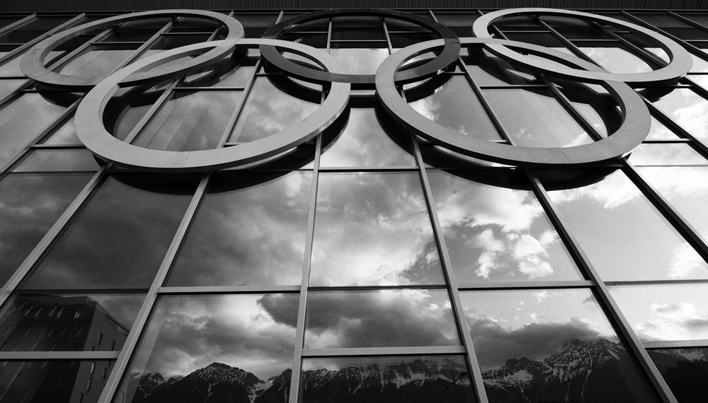 Die Ergebnisse der zweitätigen Veranstaltung dienen auch zur Vorbereitung weiterer Aktivitäten im Rahmen des Jubiläums der Olympischen Winterspiele 1976-2026.