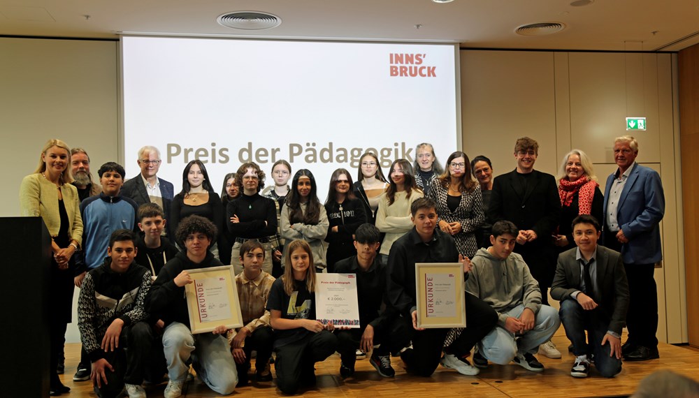 Die Mittelschule Hötting präsentierte ihr Projekt „Chemie im Aquarium“, das den Einfluss des Menschen auf ein Ökosystem darstellt und fächerübergreifend und lebensnah Lerneffekte vermittelt sowie soziale Kompetenzen stärkt.