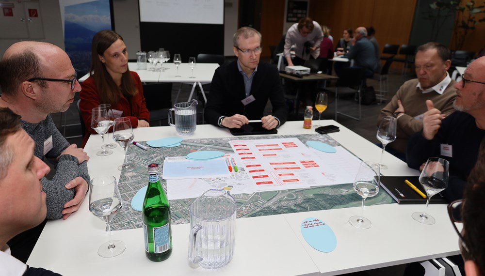 Seit Juni 2022 läuft unter dem Titel „Standortoffensive Rossau“ ein breit angelegter Planungsprozess zur Weiterentwicklung des Stadtteils.