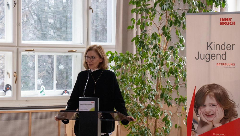 Amtsleiterin Martina Zabernig bedankte sich bei allen Beteiligten für die Umsetzung und gute Zusammenarbeit zwischen den involvierten Bildungs- und Betreuungseinrichtungen, Verwaltung und städtischen Tochtergesellschaften.