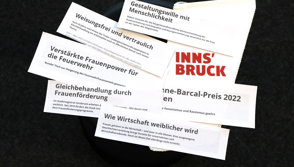 Ein Blick auf die Titel der letzten Jahre von "Innsbruck informiert" offenbart, dass Frauen und Frauenthemen immer wieder im Fokus stehen, nicht nur im Magistrat, nicht nur im März.