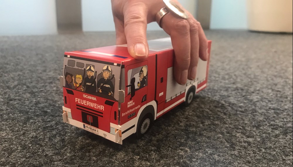 Eine Frau am Steuer des Feuerwehr-Autos? In Innsbruck ist das bereits völlig normal.
