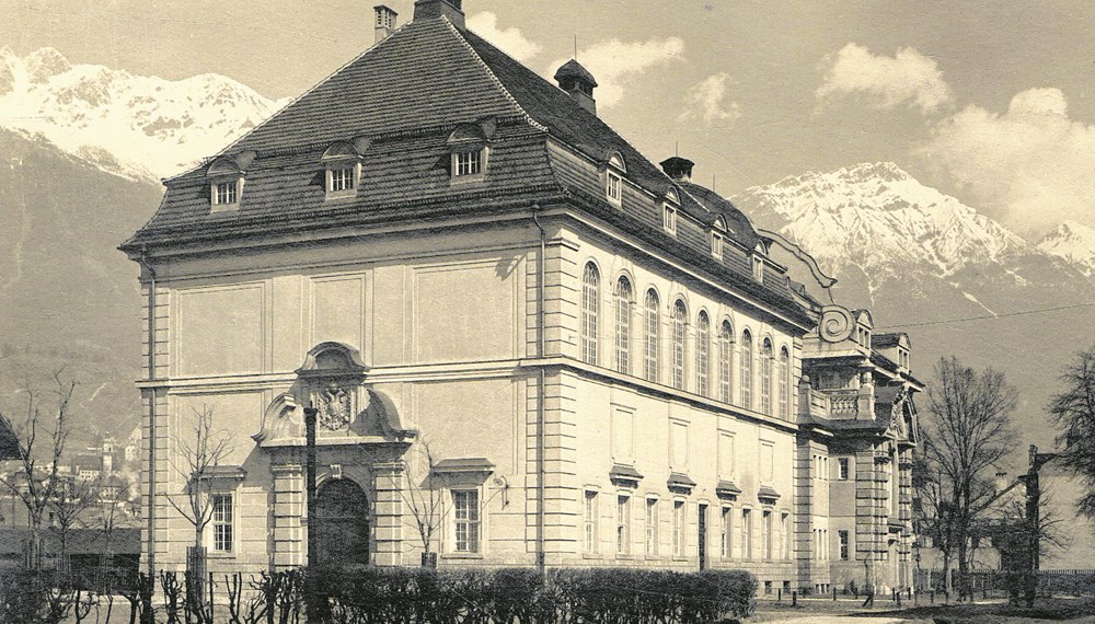 Die Universitätsbibliothek gegen Nordosten