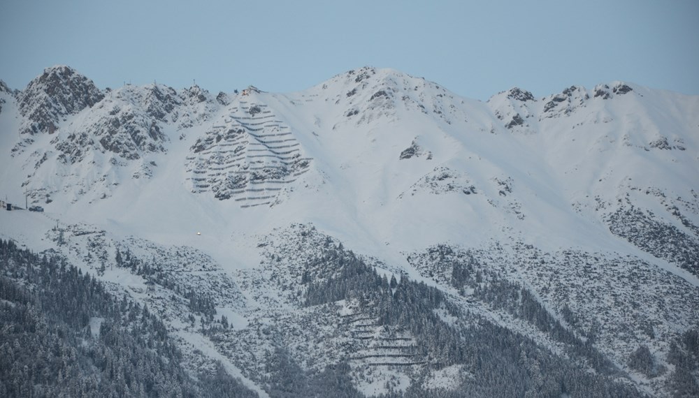 Wintereinbruch: Wegsperren auf der Nordkette