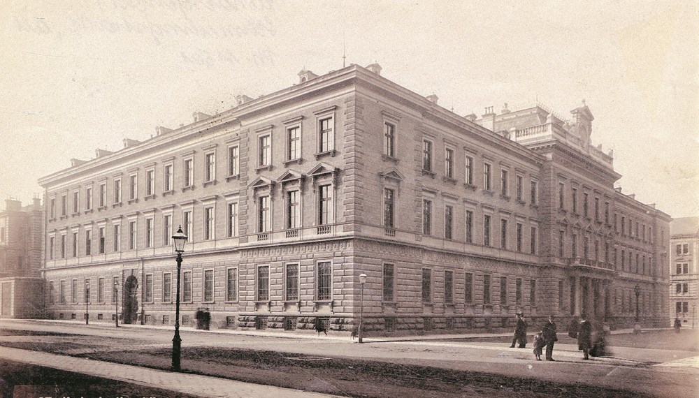 Der Ort des Fluchtversuches. Das Gebäude des heutigen Landesgerichts in der Fallmerayerstraße.