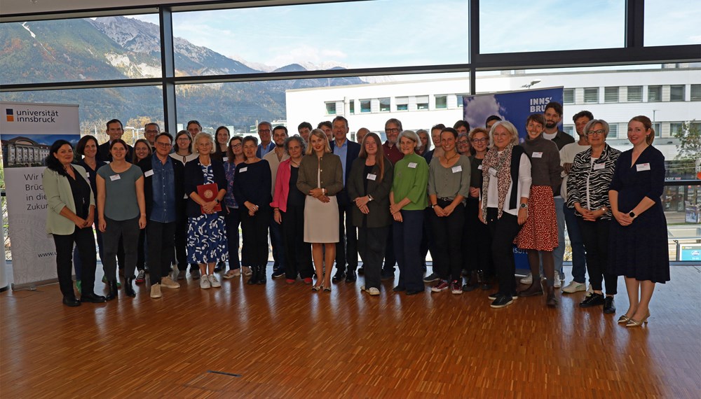 MitarbeiterInnen der Stadt sowie der Universität Innsbruck konnten beim Follow-Up-Workshop zur EUniverCities-Tagung zahlreiche Chancen für Kooperationen besprechen, weiterführende Treffen planen und die Zusammenarbeit vertiefen.
