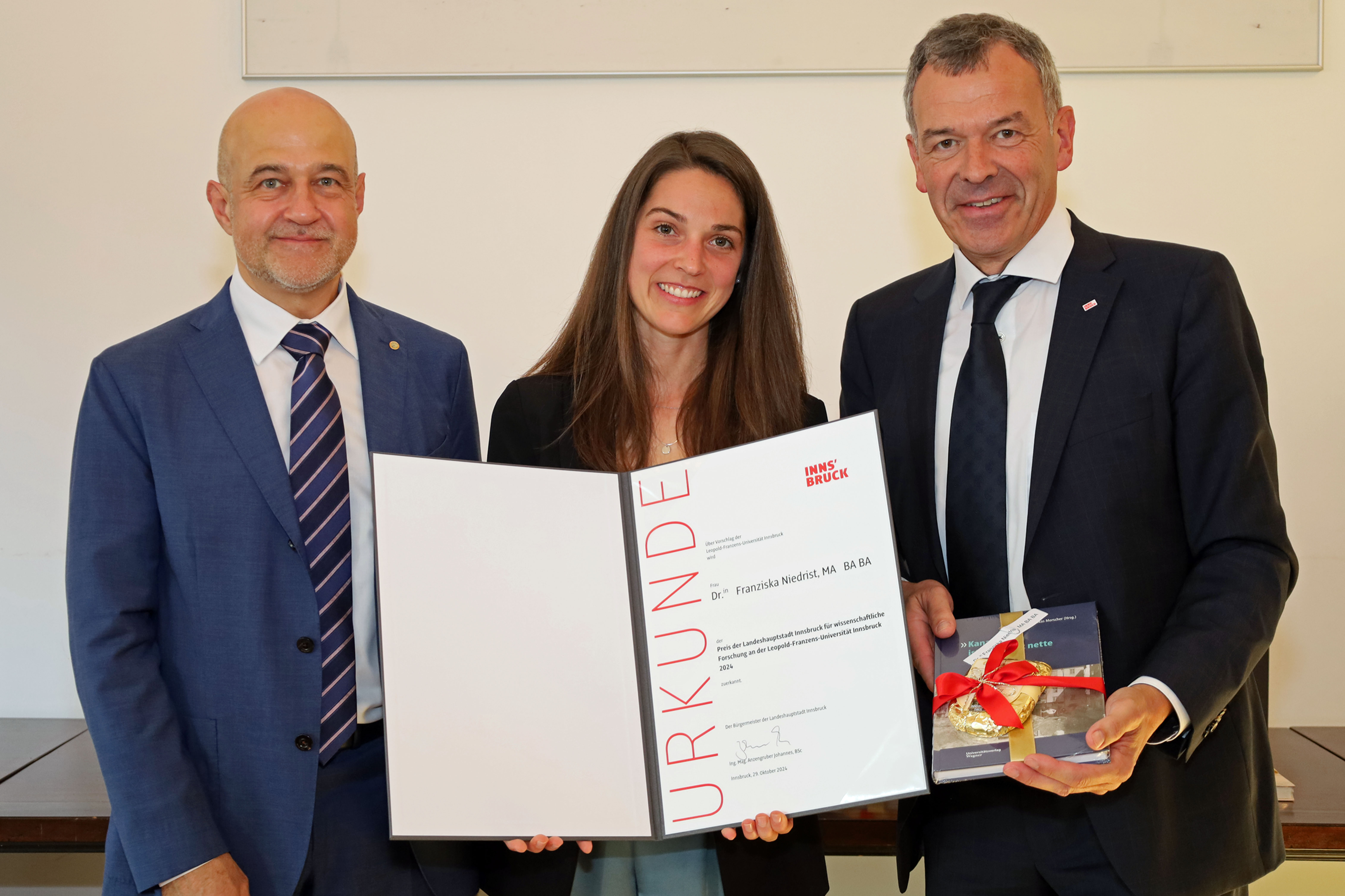 Preisträgerin Franziska Niedrist (M.).