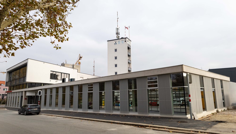 Die neue Fahrzeughalle bietet genug Platz für künftige Generationen von Einsatzfahrzeugen.