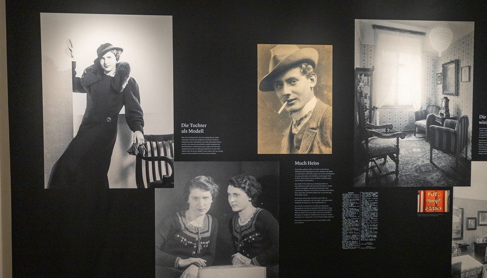 Die Ausstellung „Bitte lächeln" zeigt die Arbeit von Margarethe „Margit“ Oberhaidinger, geborene Heiss (l.), sowie von ihrem Vater, dem Landschaftsfotografen Much Heiss (r.).
