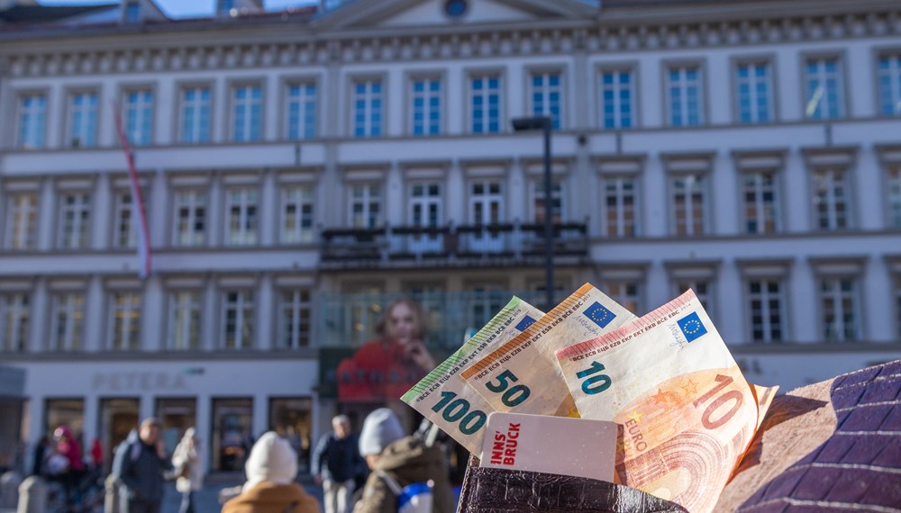 Im Rathaus wurde ein dreiviertel Jahr lang gerechnet. Trotz der Wirtschaftslage steht jetzt ein solides, realistisches Innsbrucker Budget für 2025.